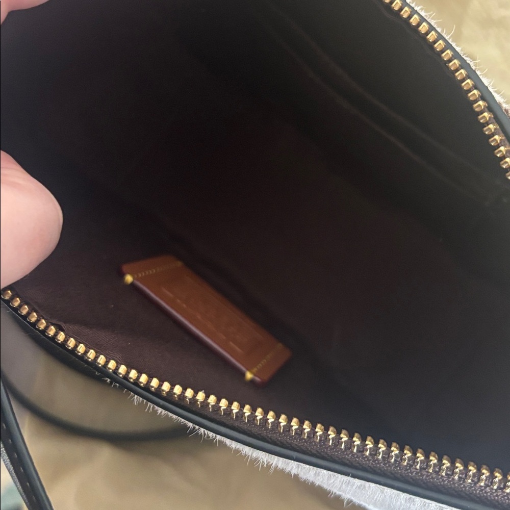 Kailey Shoulder Bag With Cow Print And Tassel - Picture 6 of 8